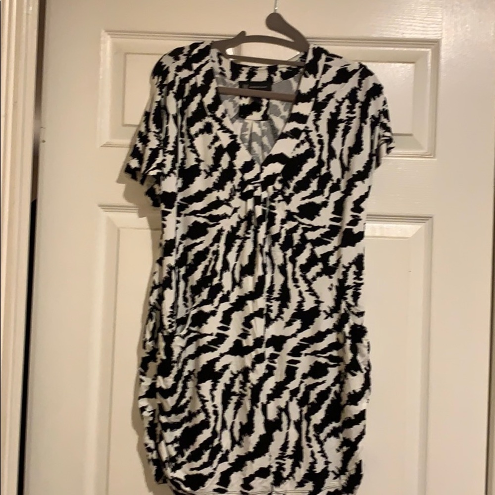 INC black and white v neck top. New with tags